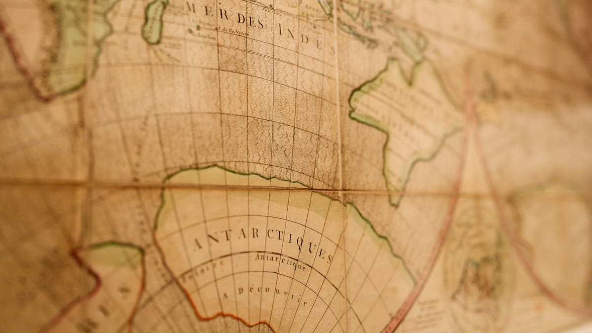 Kedy sa cítime, že končí svet? História nám hovorí, že to je len prechod.