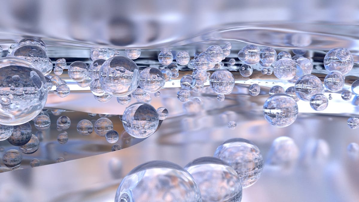 Optické klamy a kozmetika: Prečo sa produkty v skle zdajú iné?