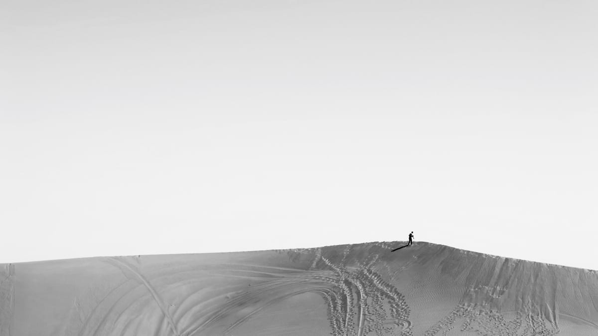 Globálne dopady politiky „Amerika na prvom mieste“ podľa Sachsa