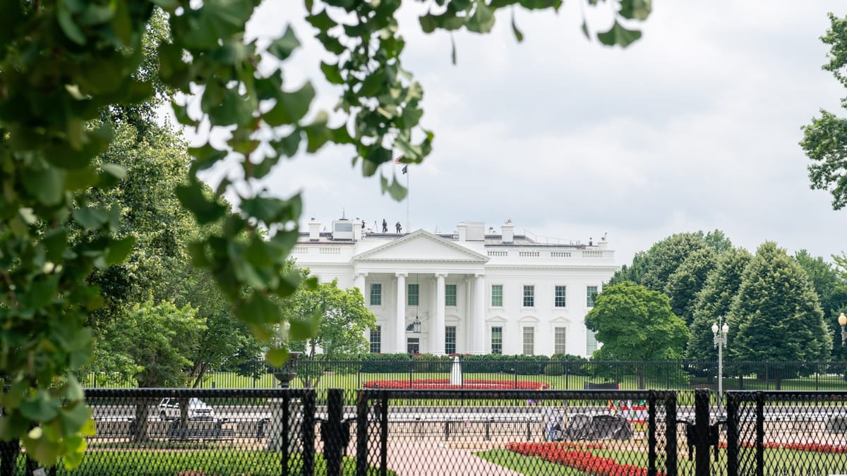 SAV revitalizuje kampus: Nové budovy a park