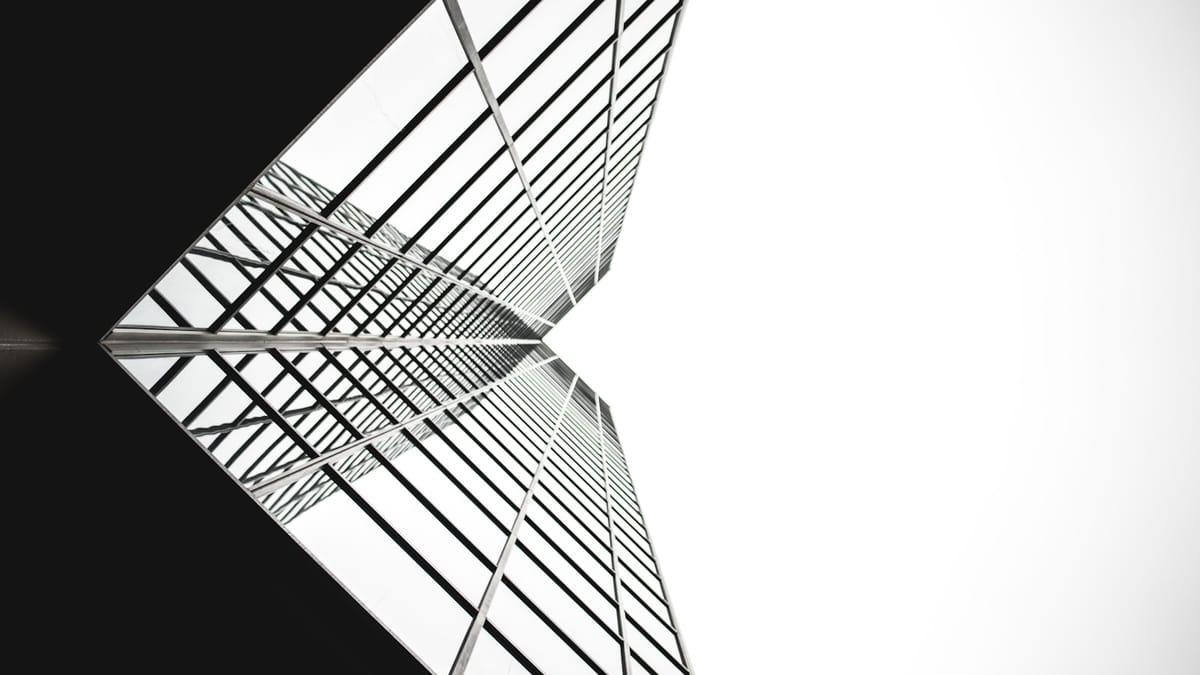 Stratila moderná architektúra kontakt s ľudstvom?