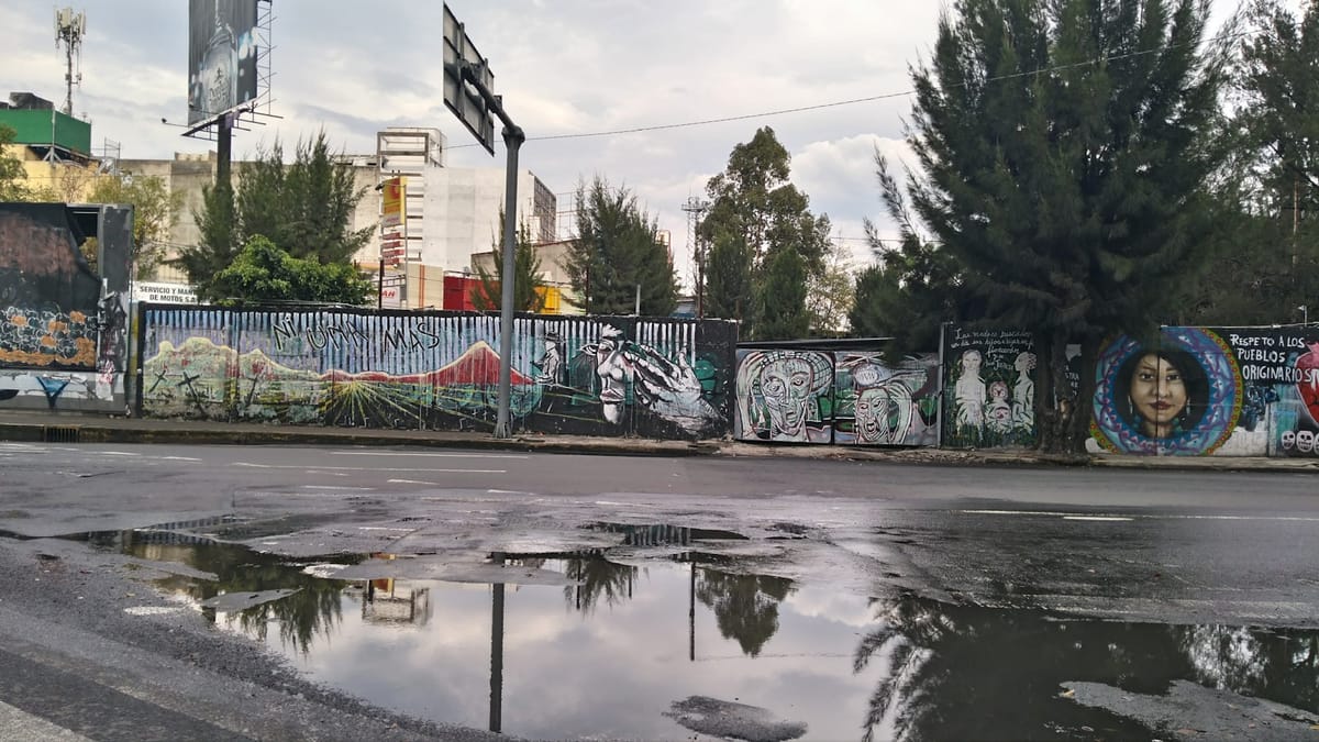 Mexiko pomaly tonúce mesto