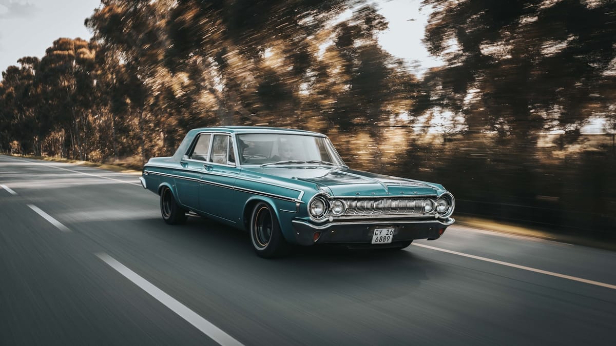 Prvé auto a životné lekcie: História s Pontiacom 6000