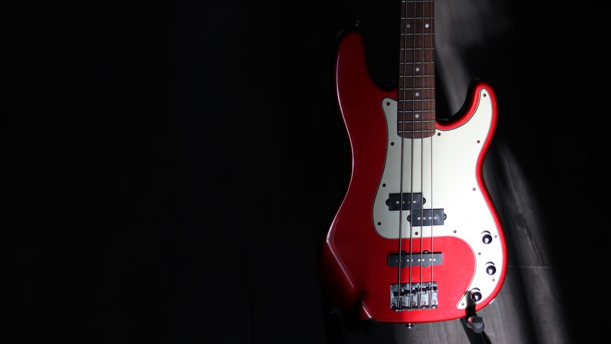 Basová gitara: Ako začať s novým hobby a inšpirácia z príbehu Gregoryho