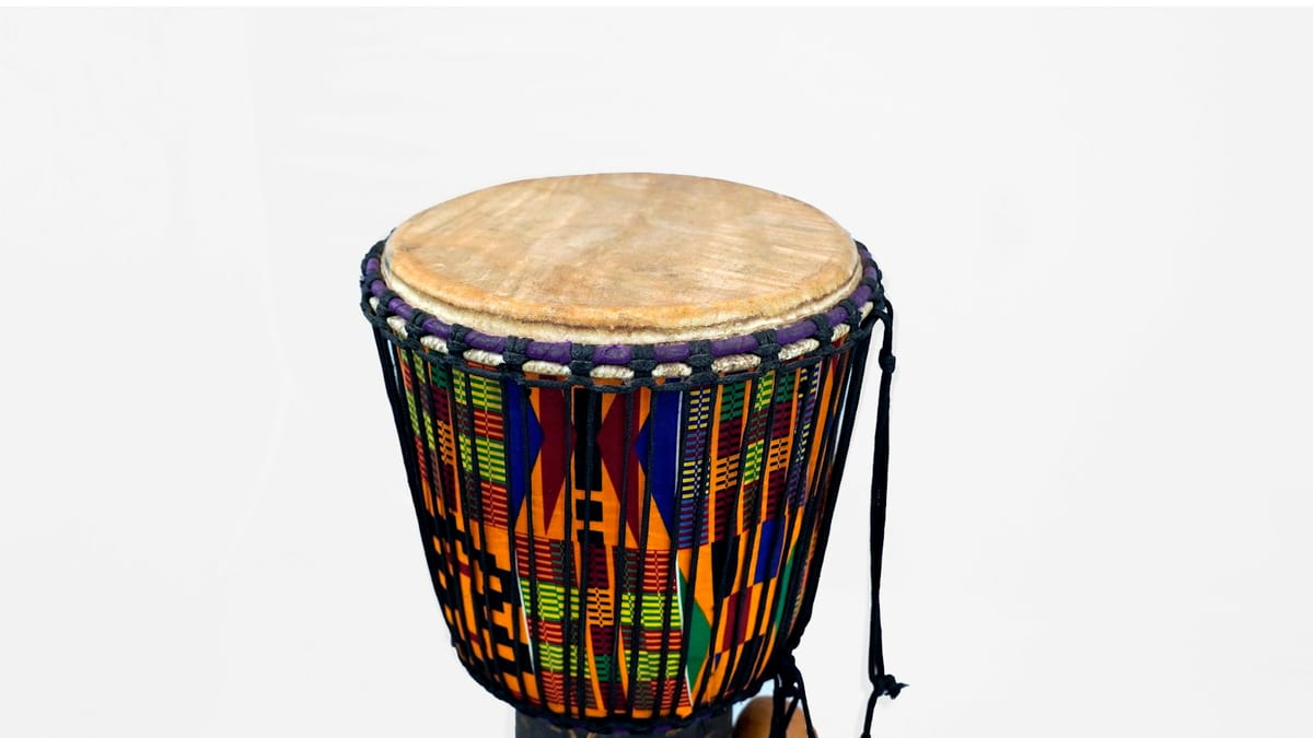 Djembe: Lekcia o spolupráci z Afriky
