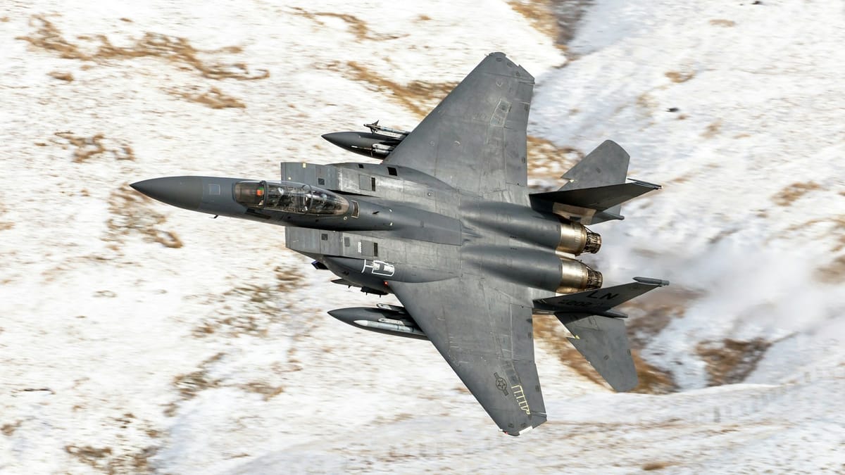 Nový F-15EX: Pokročilá Stíhačka Americkej Obrany
