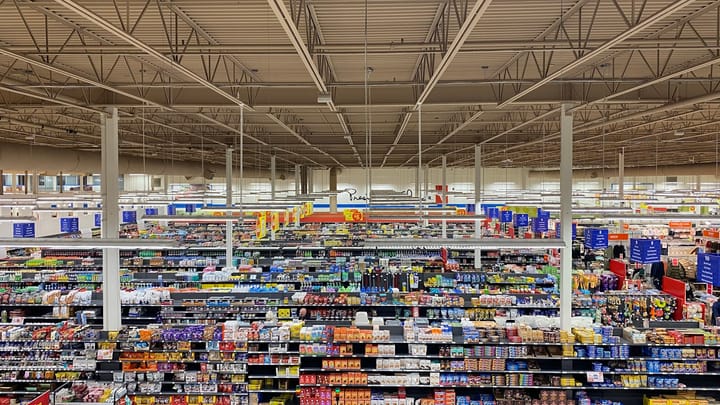 Walmart a budúcnosť obchodu: AI, geopolitika a „žiť lepšie“