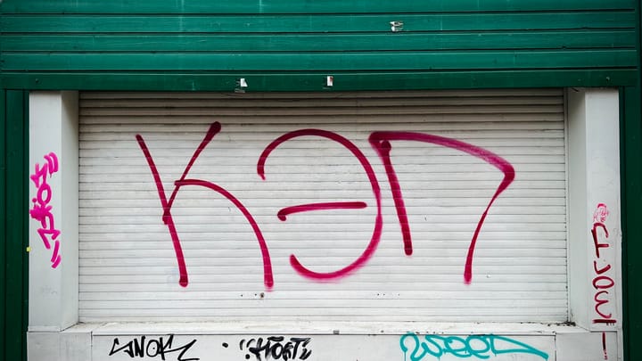 Vnútorné detaily TeX82: Pohľad do histórie revolučného systému