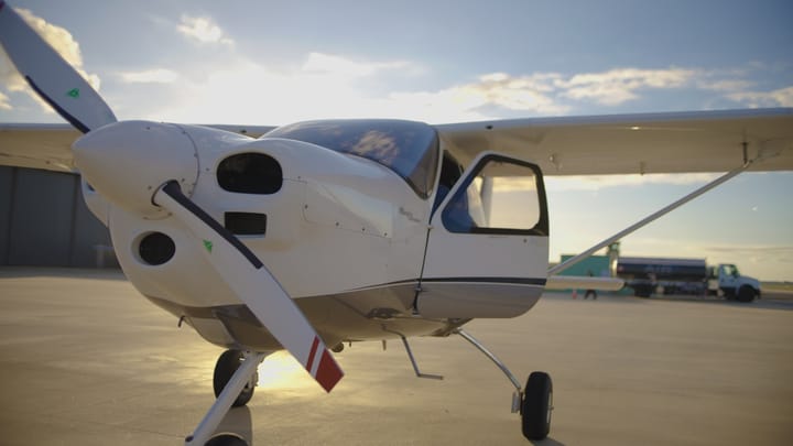 Koniec „tieňového loďstva“ a šok na trhu s ropou