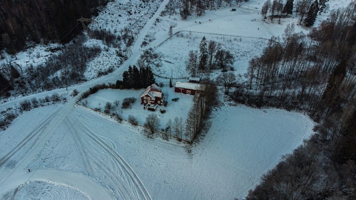 Európa v snehovej prikrývke: Silné sneženie a arktický front!