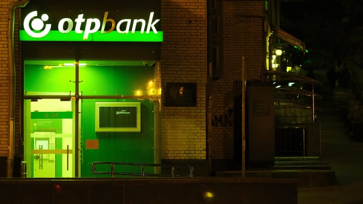 Banky a AI: Kto vedie preteky?