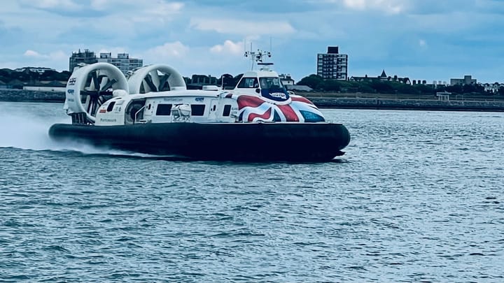 Invázia do Iránu: Stratégia amerických námorníkov s amfibickými loďami