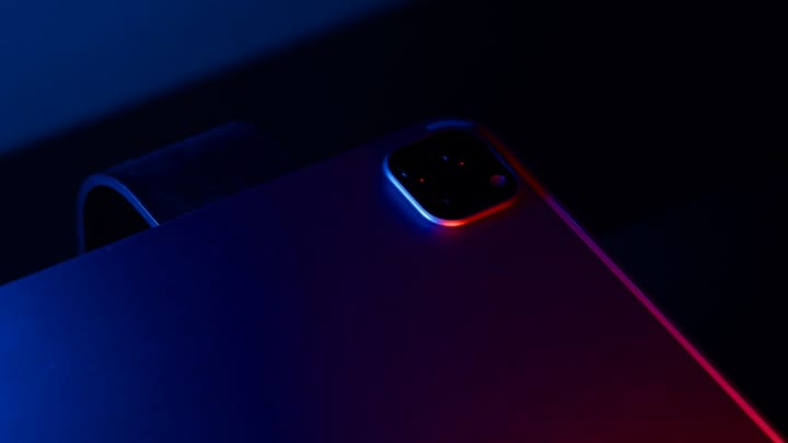 Zmena na čele Apple: Cook odstupuje, Ternus preberá