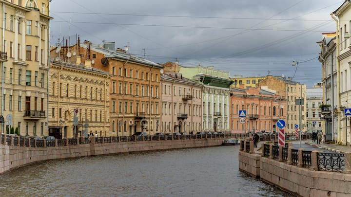 Fabergého koronačné vajíčko: Príbeh cárskej slávy a remeselníckeho umenia