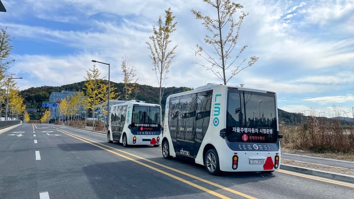 Autonómne riadenie: Kto vyhrá preteky?