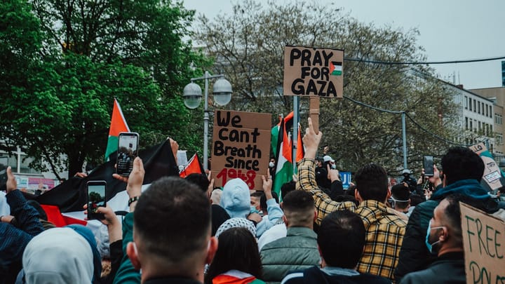 Rozhovor s Mohamedom AlTurkom o genocíde v Gaze