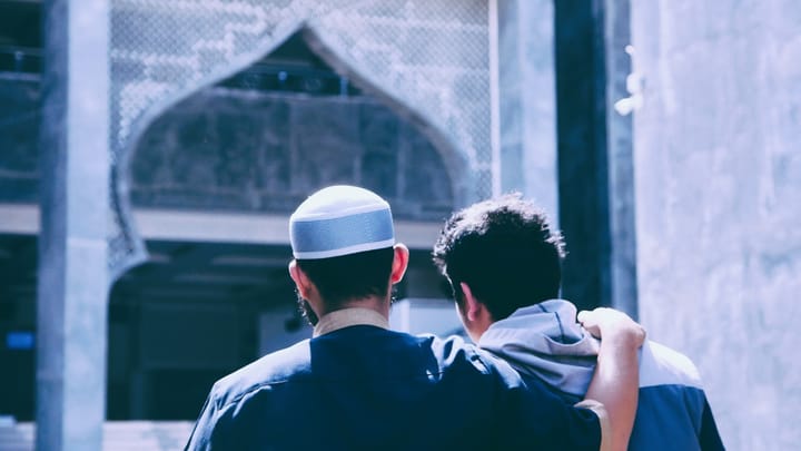 Odkiaľ pochádza islamistický terorizmus? Analýza s Ed Husainom