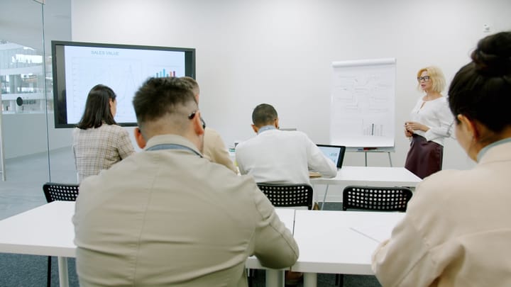 Prekvapivé lekcie pohostinnosti z tréningu služobníkov