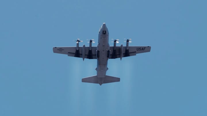 Ako Dragon Cart mení vojenskú stratégiu: Nákladné lietadlá ako bombardéry