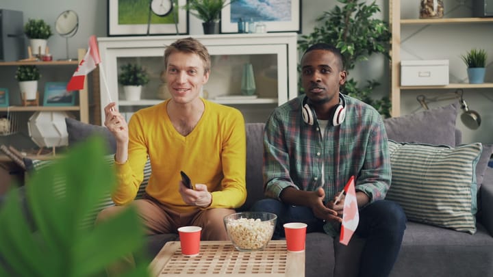 Recenzia filmu Buddy: Surrealistický horor prekvapí