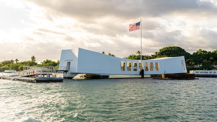 Útok na Pearl Harbor: Prekvapivé zničenie
