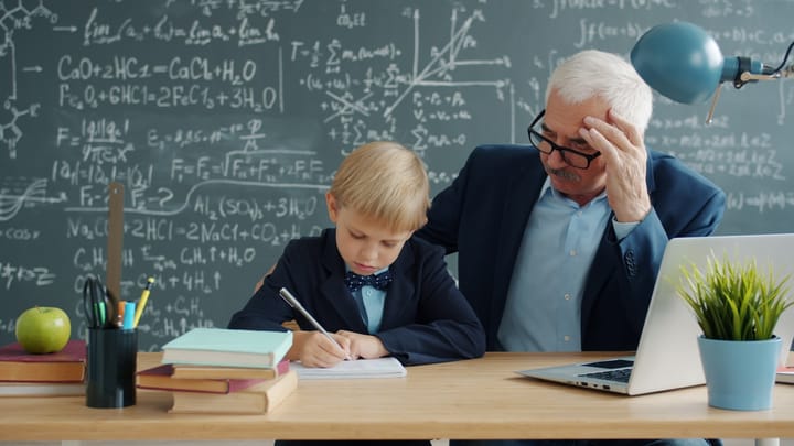 Optimalizácia politík v reinforcement learningu: Stanford pohľad