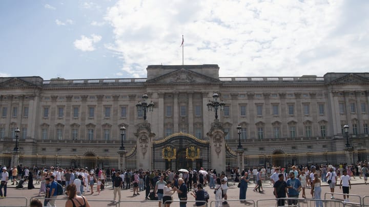 Britská monarchia: Moc, stabilita a výzvy 21. storočia