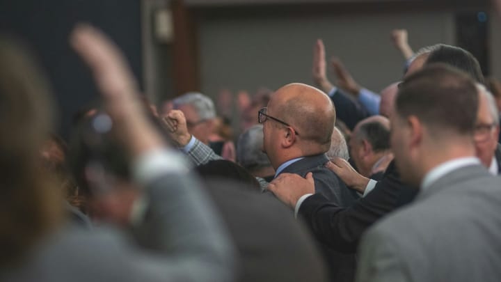 Hrozby pre britskú porotu: analýza a ochrana