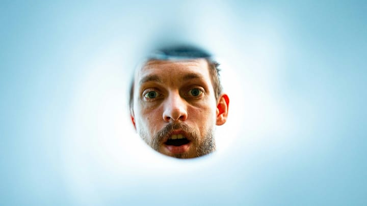 Strach z pohľadu: Filozofia Sartra a psychológia