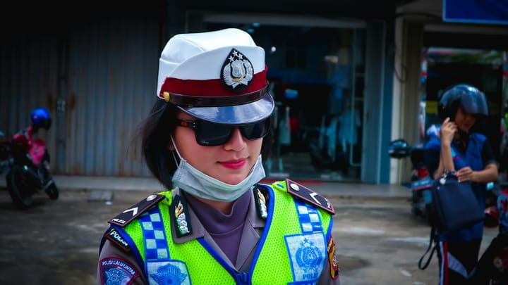 Joan as Police Woman: Evolúcia a Real Life (Evolution)